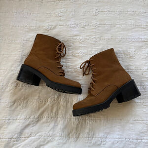 Madewell The Bradley Lace-Up Lugsole Boot • Size: 7